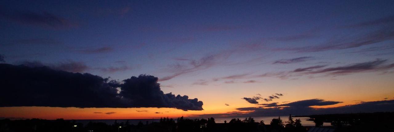 Luna 22 Poreč Dış mekan fotoğraf
